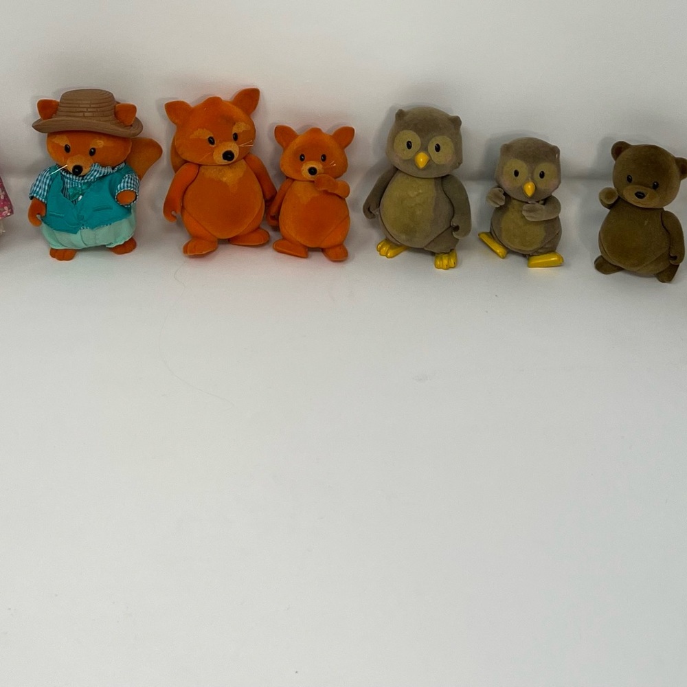 Woodzeez Lot Of 12 Figures Critters Older Critters Families Animals Variety
